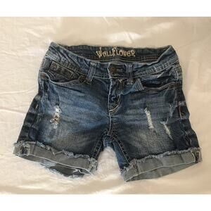 Wall flower shorts 3‎